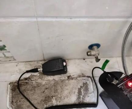 文水屋顶漏水维修公司分享下卫生间漏水的危害及解决方法